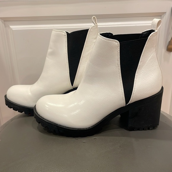 New Dirty Laundry Lisbon Ankle Boots White Size 6.5 - Picture 5 of 12